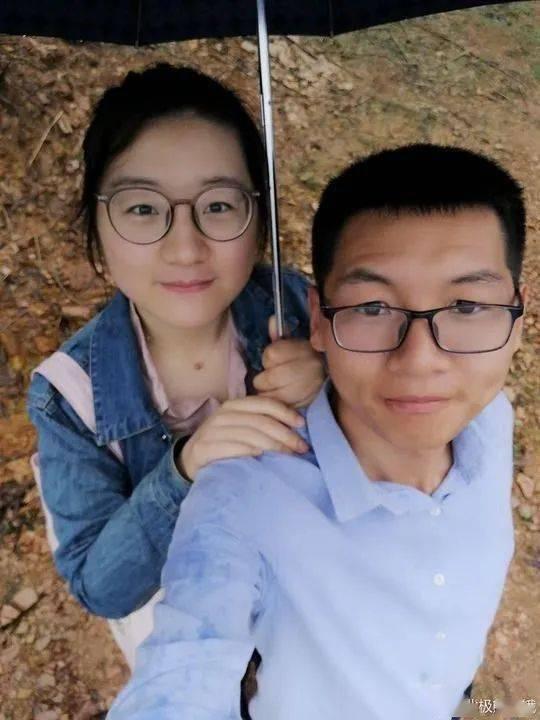 国产夫妻自拍九九视频,私密生活瞬间，揭秘家庭情感世界